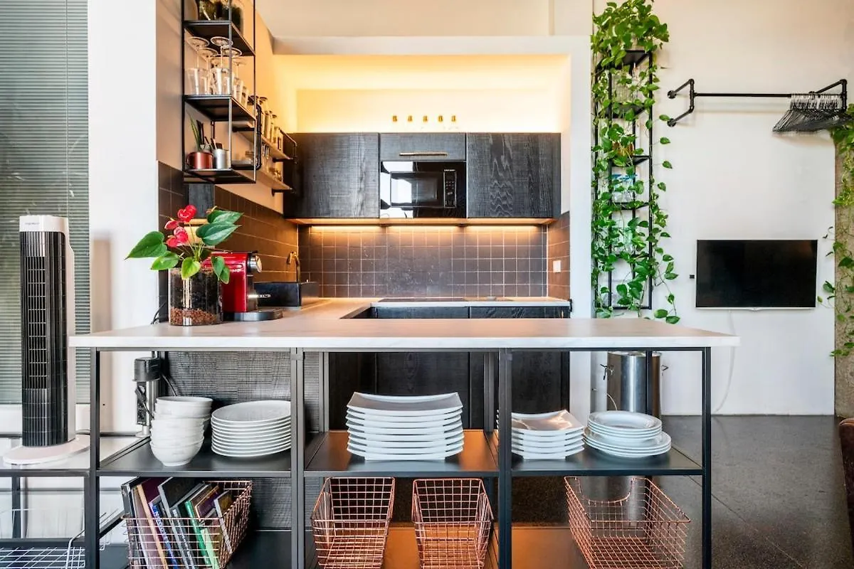 Apartment Loft & Artist Studio In An Industrial Creative Hub Berlin